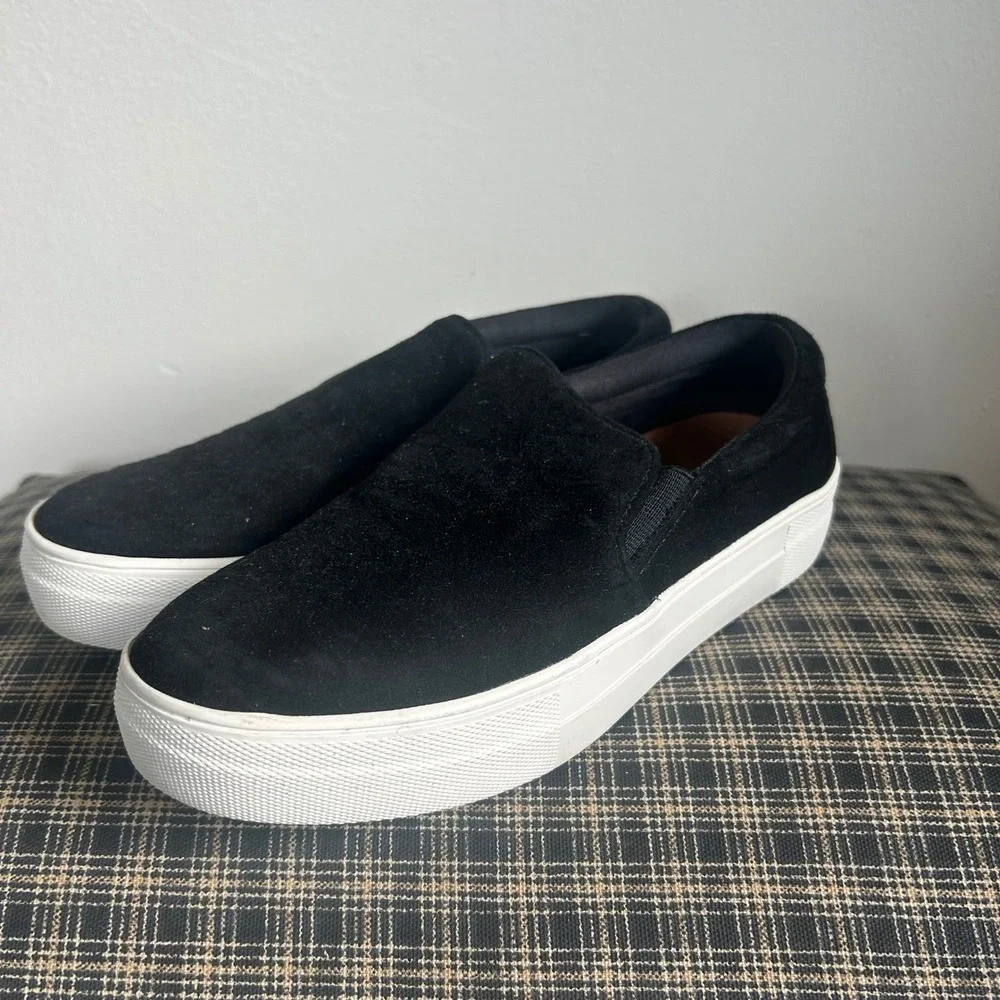 Steve Madden Gills Platform Suede Slip On Fashion Sneakers Size 5 Black‎